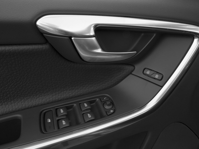 2016 Volvo XC60 T6 Drive-E Platinum