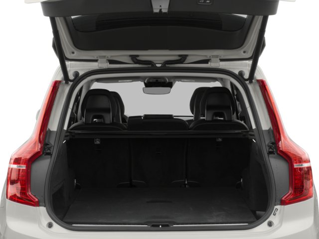 2017 Volvo XC90 T6 Momentum