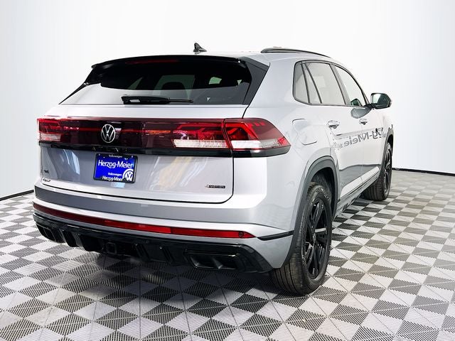 2026 Volkswagen Atlas Cross Sport 2.0T SEL R-Line Black