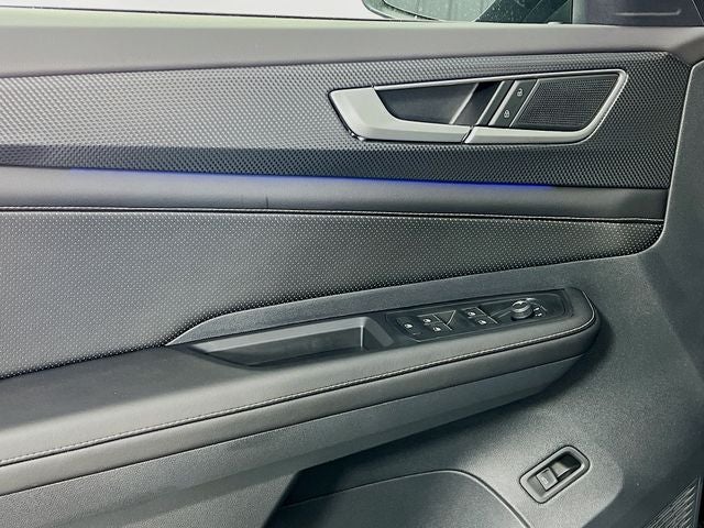 2025 Volkswagen Atlas Cross Sport 2.0T SEL R-Line Black