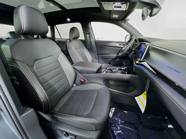 2025 Volkswagen Atlas Cross Sport 2.0T SEL R-Line Black