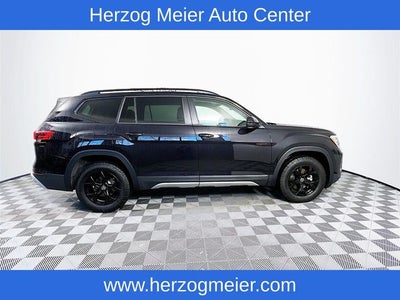2025 Volkswagen Atlas 2.0T Peak Edition