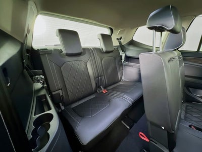 2025 Volkswagen Atlas 2.0T SEL Premium R-Line