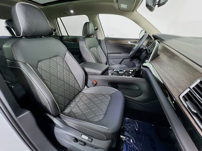 2025 Volkswagen Atlas 2.0T SEL Premium R-Line