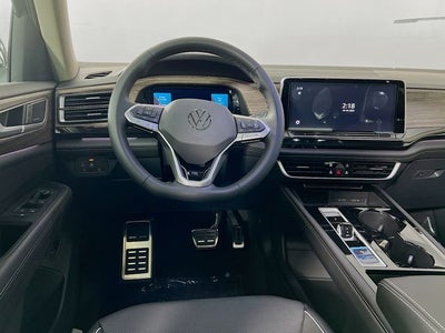 2025 Volkswagen Atlas 2.0T SEL Premium R-Line