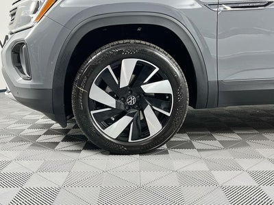 2025 Volkswagen Atlas Cross Sport 2.0T SE w/Technology