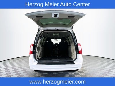 2014 Chrysler Town & Country Touring