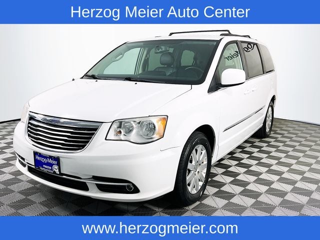 2014 Chrysler Town & Country Touring