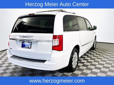 2014 Chrysler Town & Country Touring