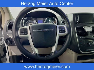 2014 Chrysler Town & Country Touring