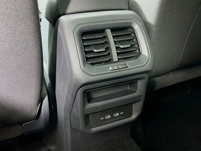 2026 Volkswagen Taos 1.5T SE Black