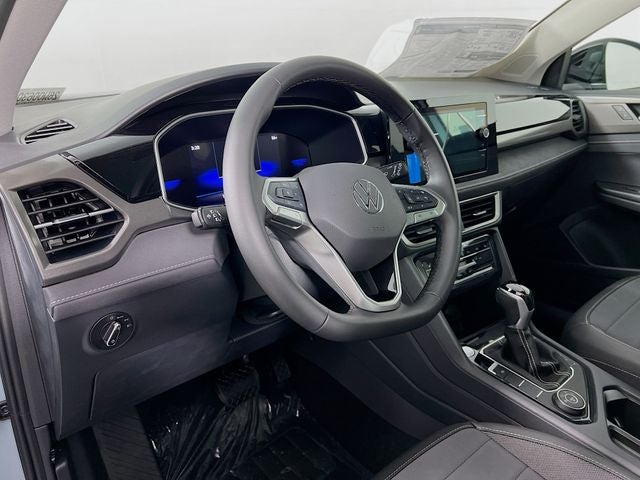 2026 Volkswagen Taos 1.5T SE Black