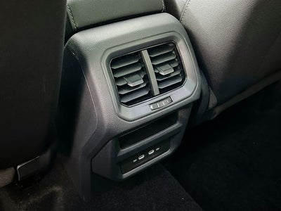 2026 Volkswagen Taos 1.5T SE Black