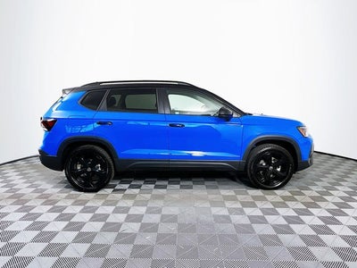 2025 Volkswagen Taos 1.5T SE Black