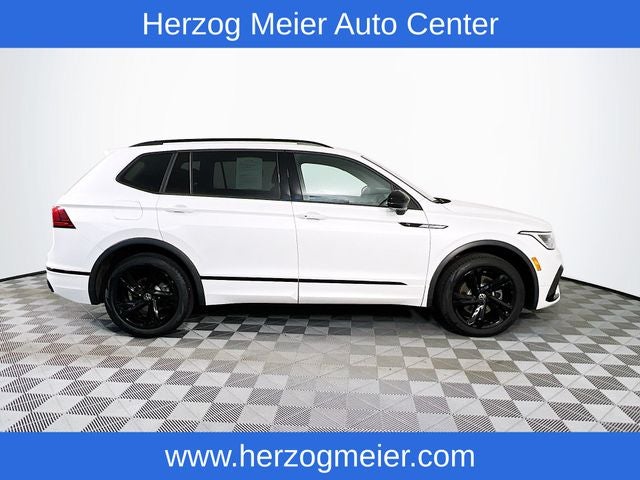 2024 Volkswagen Tiguan 2.0T SE R-Line Black