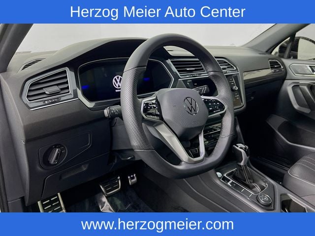 2024 Volkswagen Tiguan 2.0T SE R-Line Black
