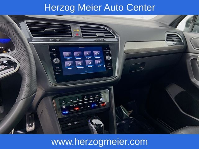 2024 Volkswagen Tiguan 2.0T SE R-Line Black