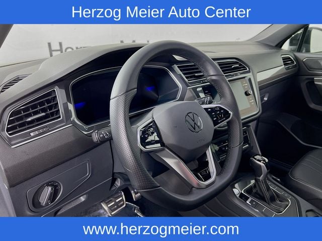 2024 Volkswagen Tiguan 2.0T SE R-Line Black