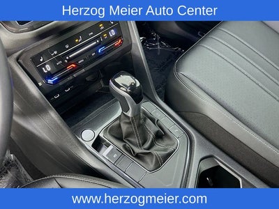 2023 Volkswagen Tiguan 2.0T SE R-Line Black