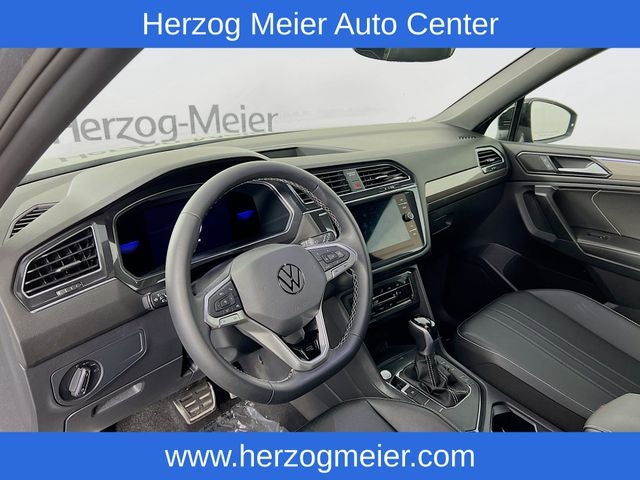 2023 Volkswagen Tiguan 2.0T SE R-Line Black