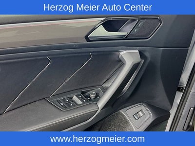 2024 Volkswagen Tiguan 2.0T SE R-Line Black