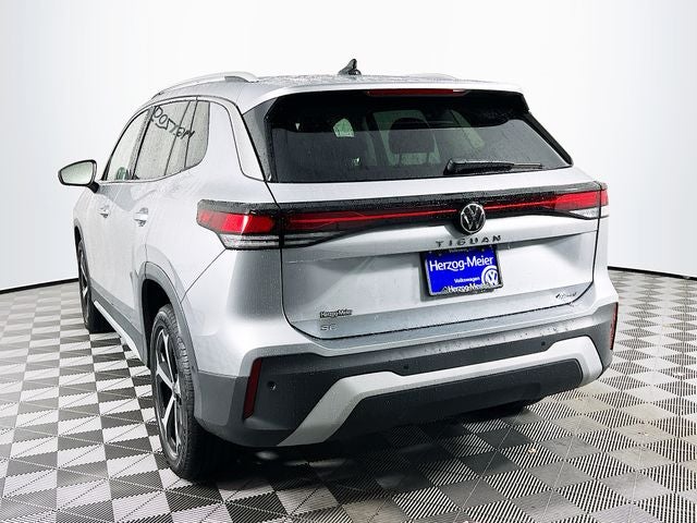 2025 Volkswagen Tiguan 2.0T SE