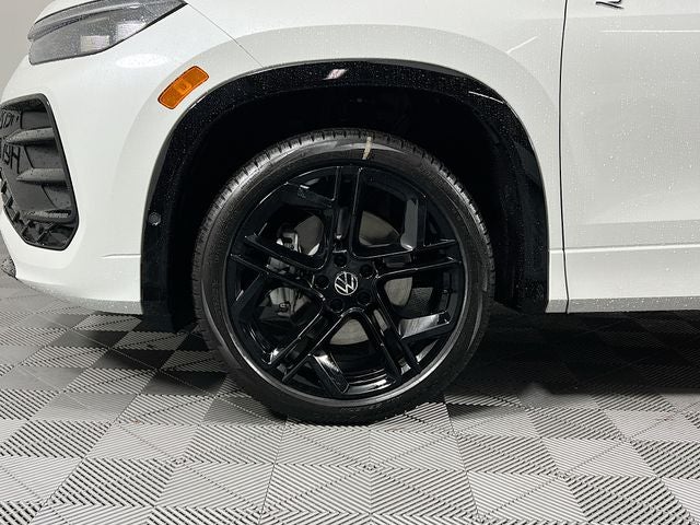 2025 Volkswagen Tiguan 2.0T SE R-Line Black