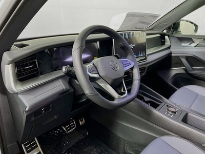 2025 Volkswagen Tiguan 2.0T SE R-Line Black