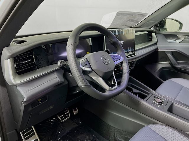 2025 Volkswagen Tiguan 2.0T SE R-Line Black