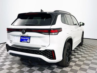 2026 Volkswagen Tiguan 2.0T SE R-Line Black