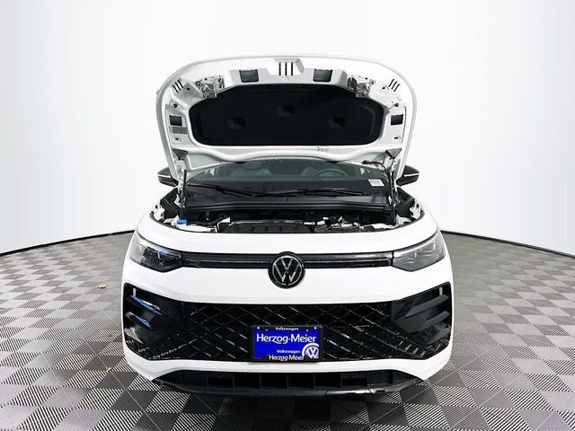 2025 Volkswagen Tiguan 2.0T SE R-Line Black