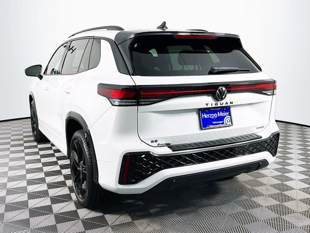 2025 Volkswagen Tiguan 2.0T SE R-Line Black