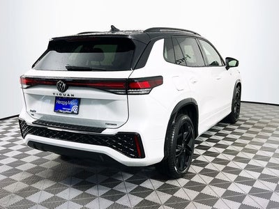 2026 Volkswagen Tiguan 2.0T SE R-Line Black