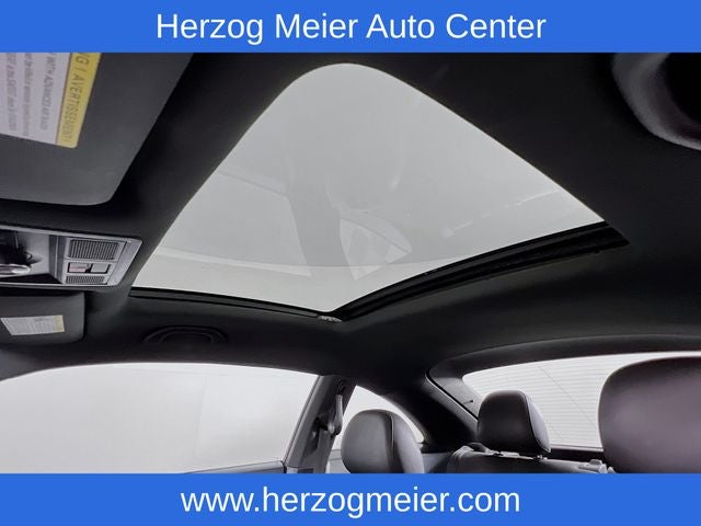 2014 Volkswagen Beetle 1.8T