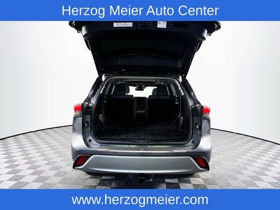 2021 Toyota Highlander Hybrid Platinum