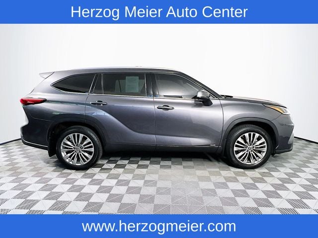 2021 Toyota Highlander Hybrid Platinum