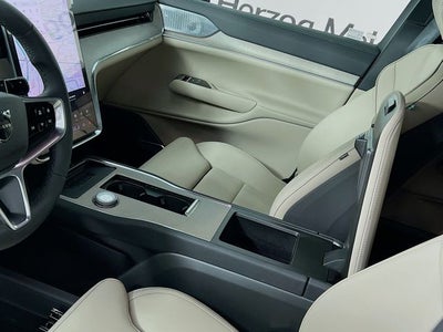 2025 Volvo EX90 Ultra 6-Seater 6-Seater