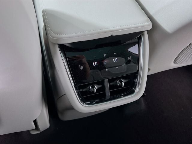 2025 Volvo EX90 Plus 7-Seater 7-Seater