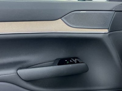 2025 Volvo EX90 Ultra 6-Seater 6-Seater