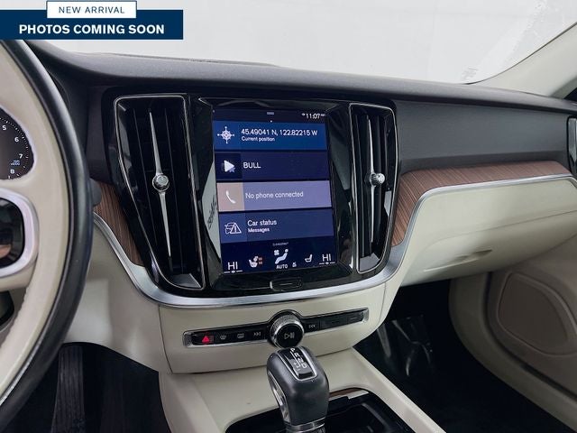 2021 Volvo S60 T5 Momentum