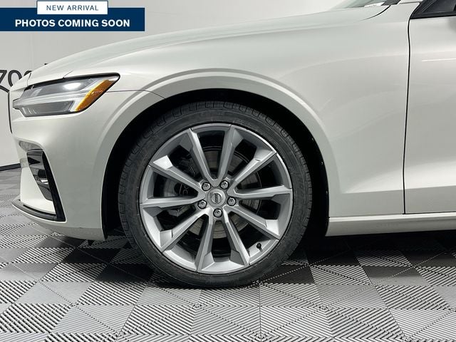2021 Volvo S60 T5 Momentum