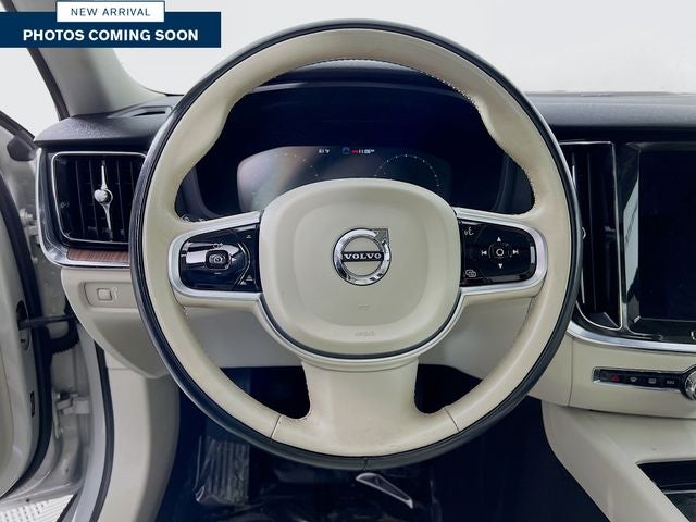 2021 Volvo S60 T5 Momentum