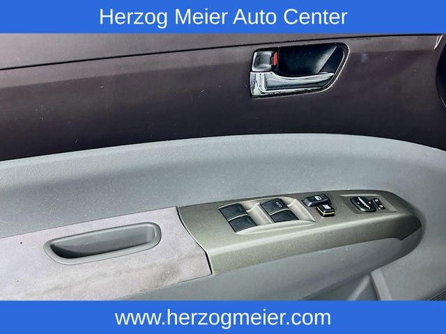 2004 Toyota Prius Base