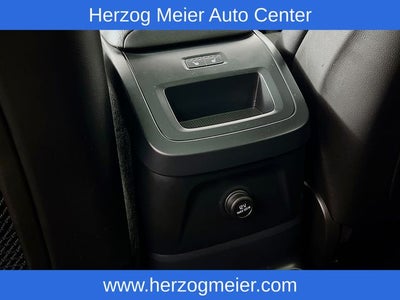 2019 Volvo XC60 Hybrid T8 R-Design