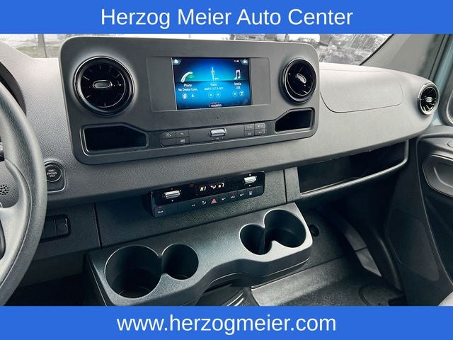 2023 Mercedes-Benz Sprinter 2500 Passenger 144 WB