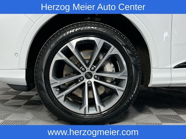 2025 Audi Q7 45 Premium Plus quattro