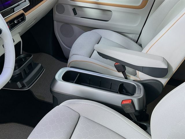 2025 Volkswagen ID. Buzz Pro S Plus