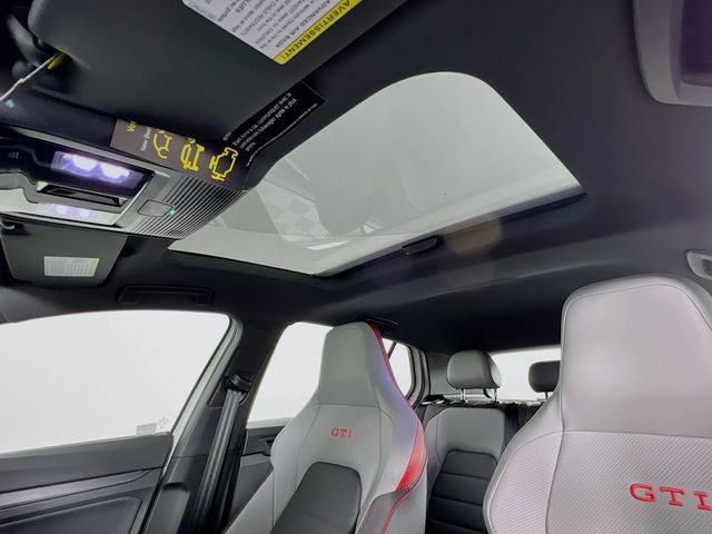 2025 Volkswagen Golf GTI 2.0T SE