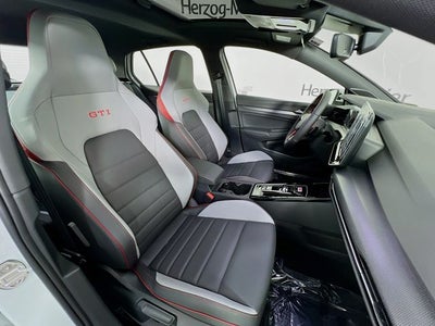 2025 Volkswagen Golf GTI 2.0T SE