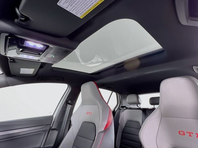 2025 Volkswagen Golf GTI Autobahn